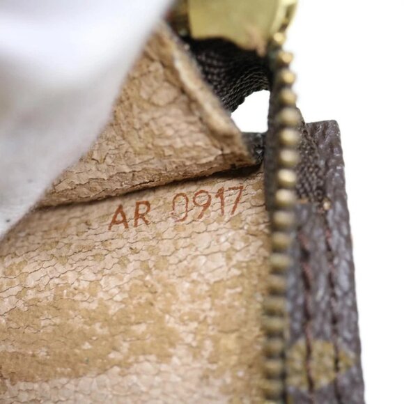 LOUIS VUITTON Monogram Bucket PM Pouch Accessory Pouch LV Auth 64028 - Picture 13 of 14